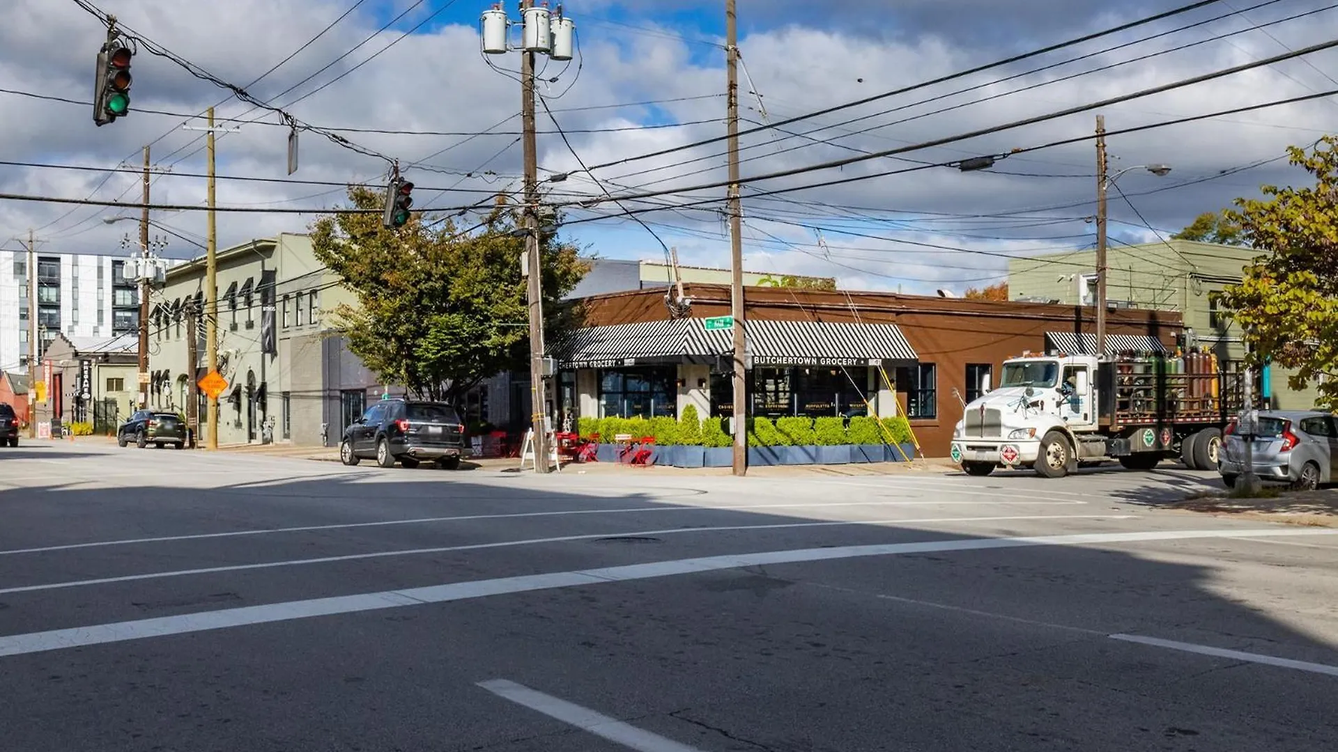Groovy Condo In The Vibrant Nulu District Louisville